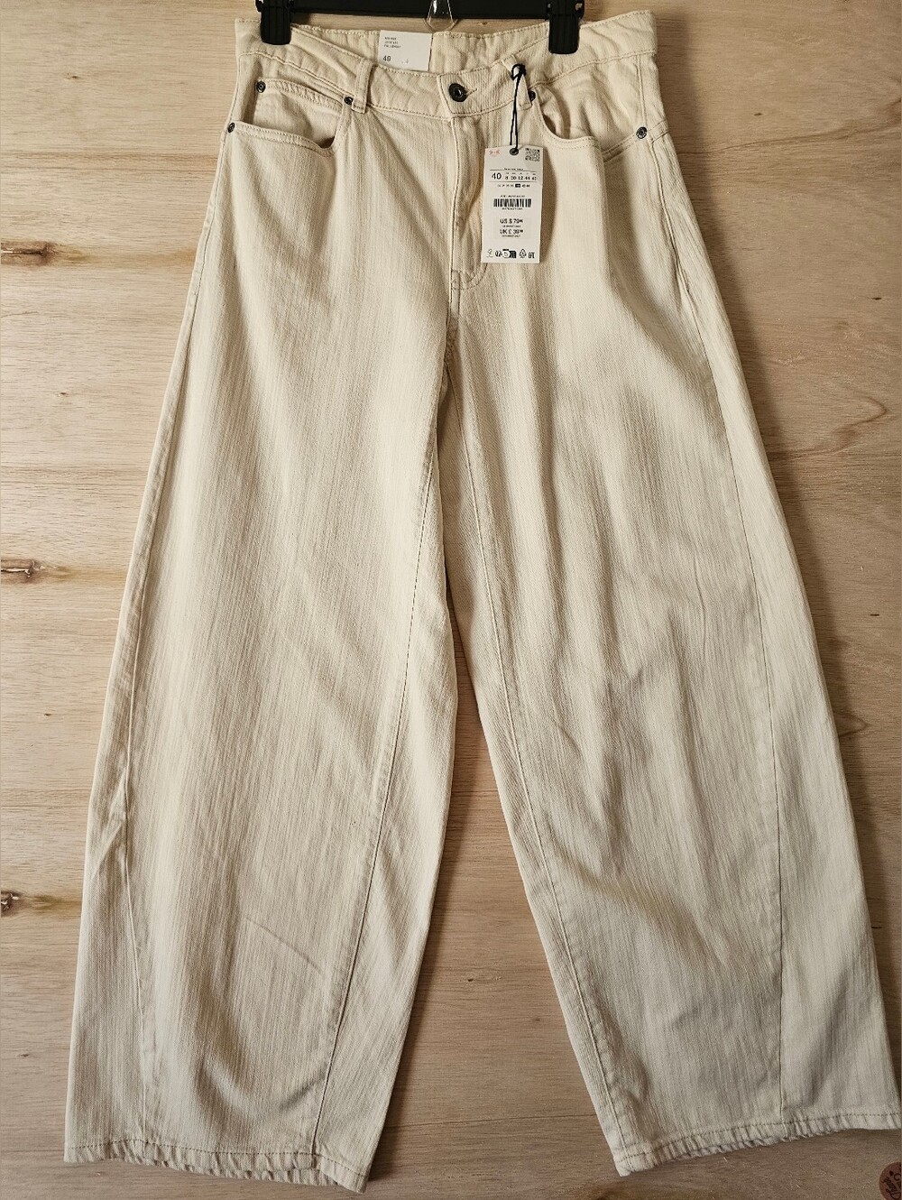 ZARA Woman ZW Loose Barrel Fit Jeans Off White Ecru NWT Size 8 EUR 40 High Mid R